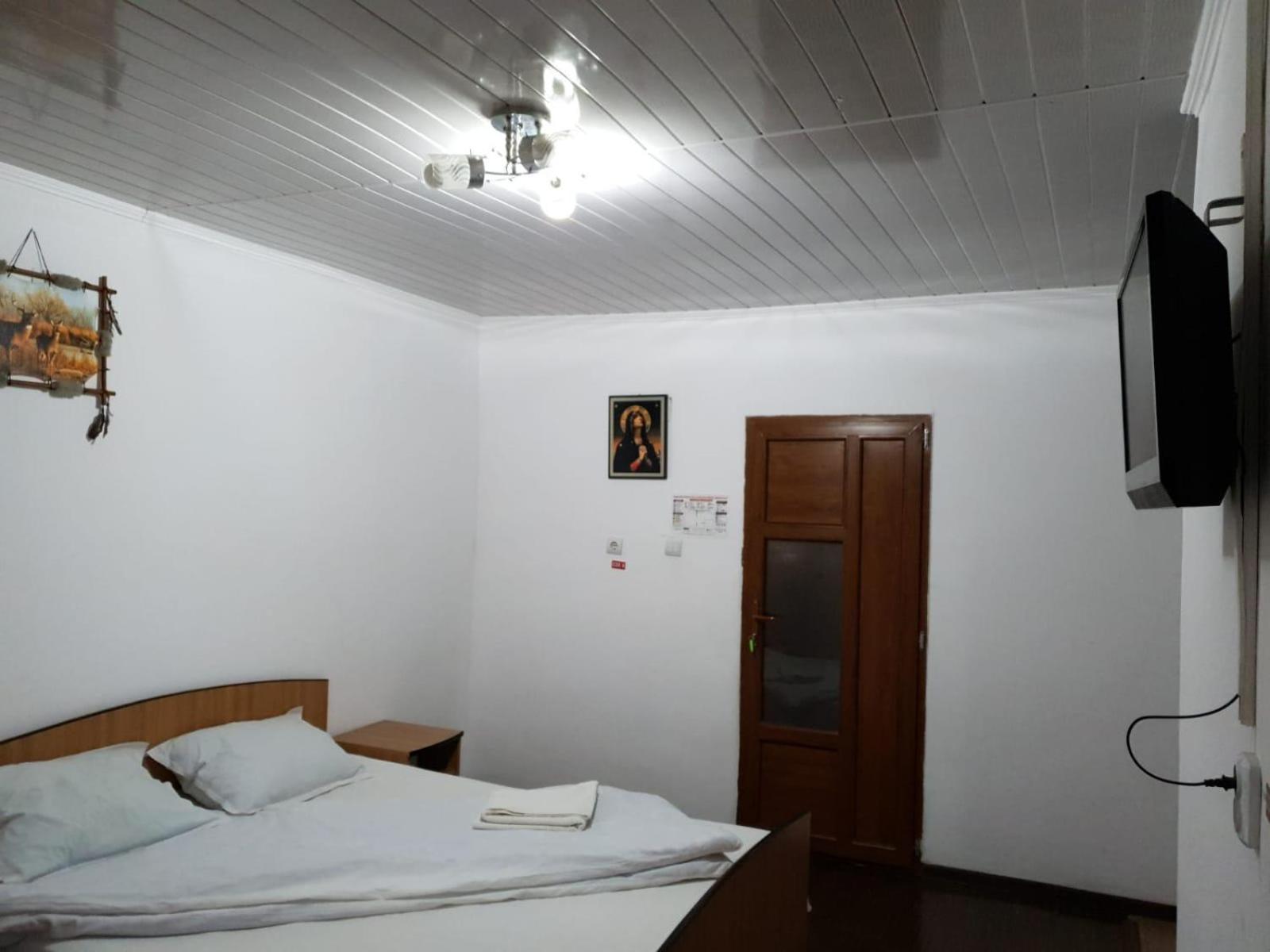 Pensiunea Lucica Sacelu Quarto foto
